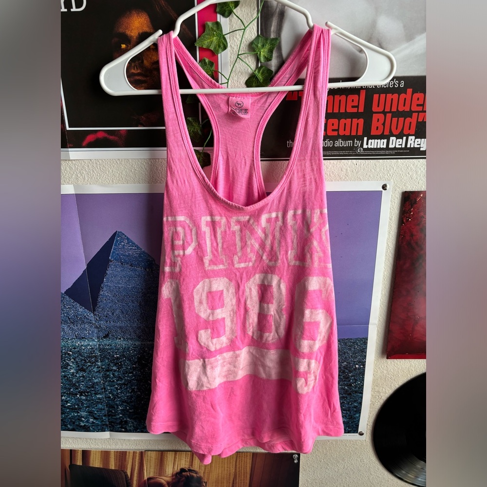 2000’s PINK top